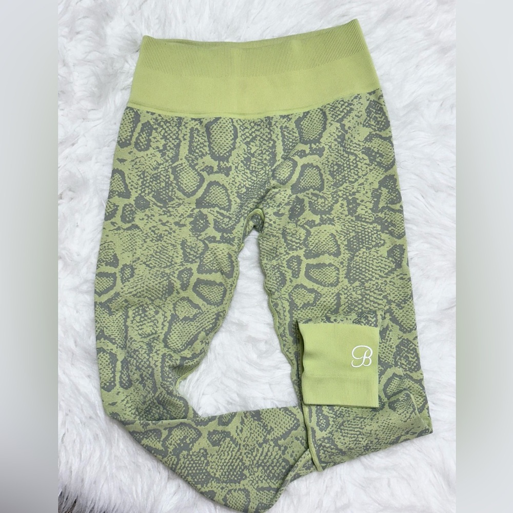 Bombshell Sportswear Yellow Patterned Leggings - image 4